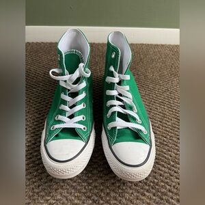 Gently Used Converse All Star High Top Sneakers size Men 5.5/ Women 7.5